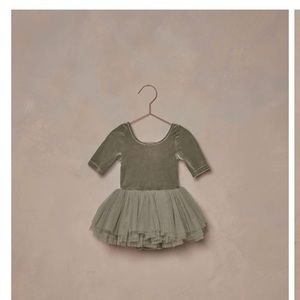 Noralee Tutu size 2 WITH ruffled collar